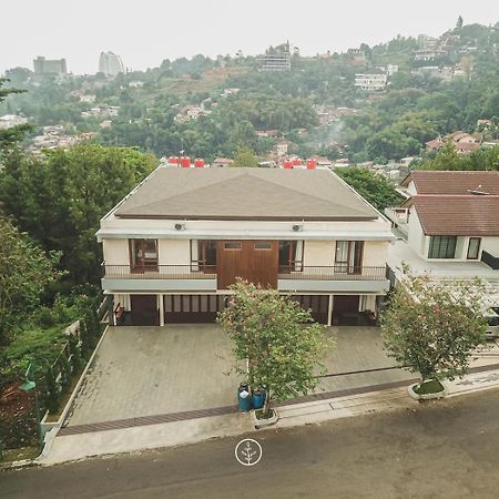 Anindya Hill View Villa 7 Bedrooms With A Private Swimming Pool Bandung Eksteriør bilde