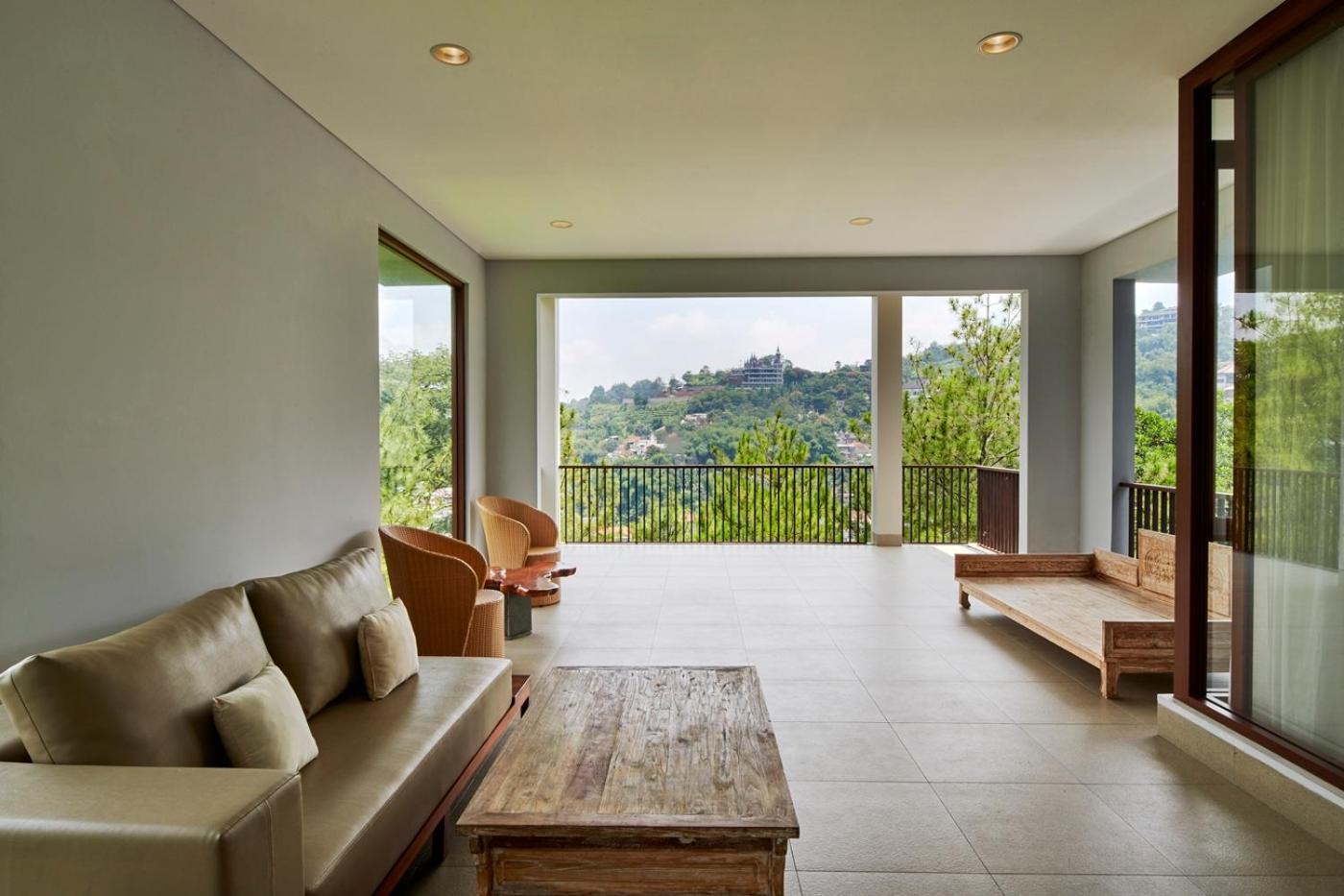 Anindya Hill View Villa 7 Bedrooms With A Private Swimming Pool Bandung Eksteriør bilde